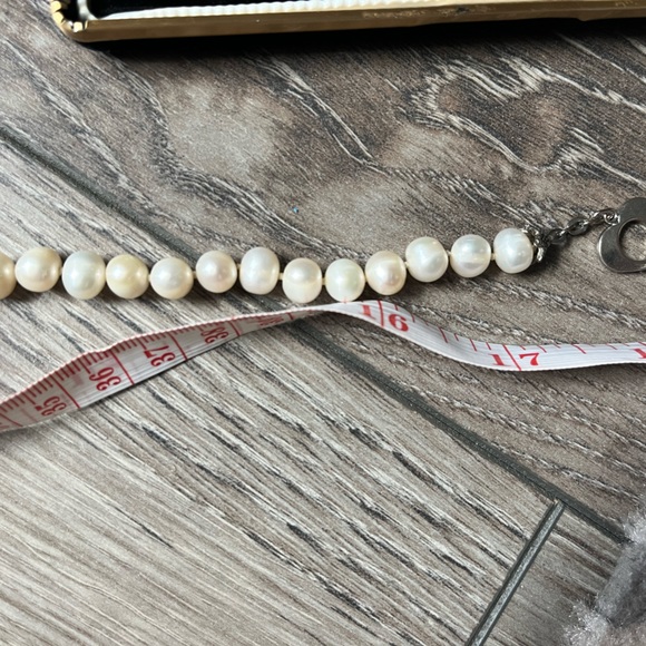 Vintage Genuine Pearl Necklace - Picture 3 of 3